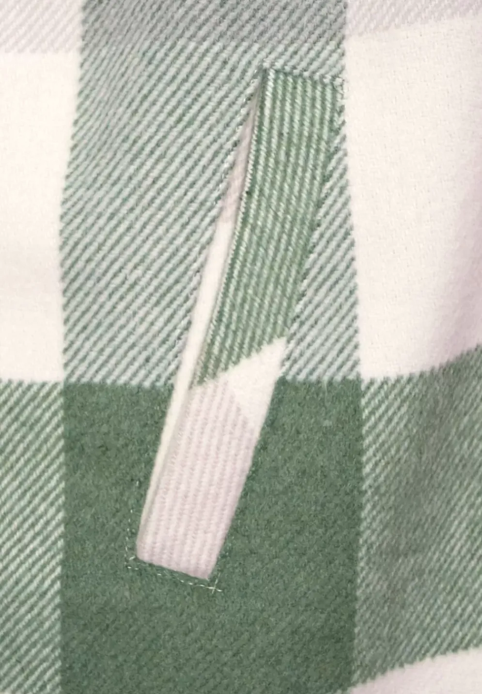 Kurzes Kariertes Overshirt