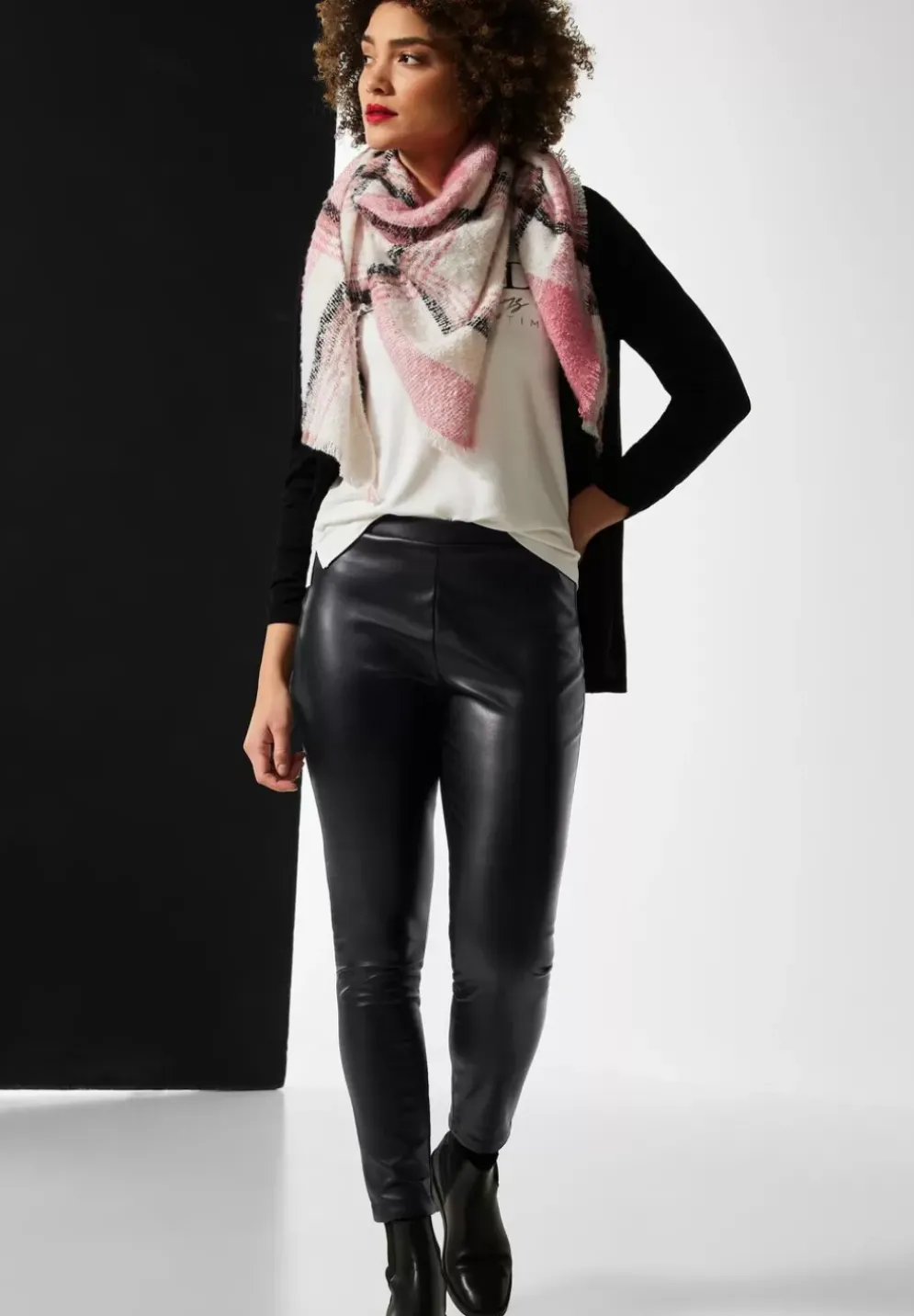 Leggings In Lederoptik