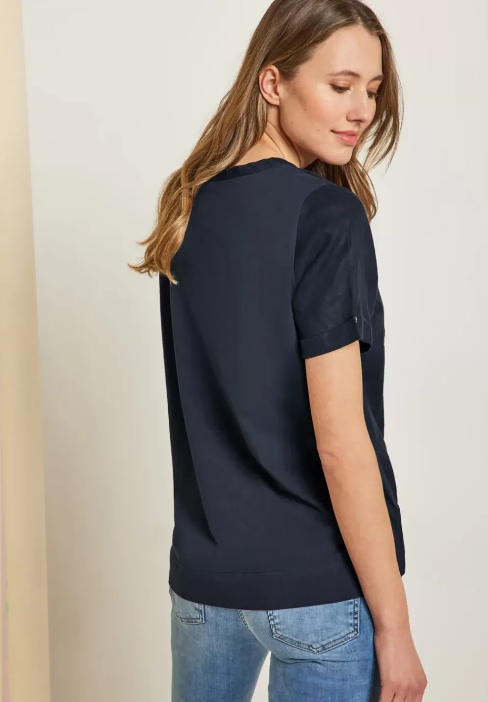 Leinenbluse Im Materialmix
