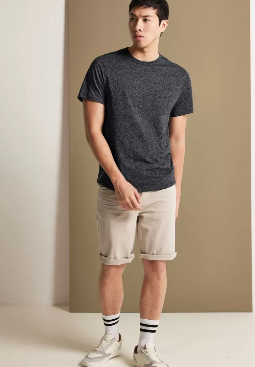 Long T-Shirt Mit Brusttasche
