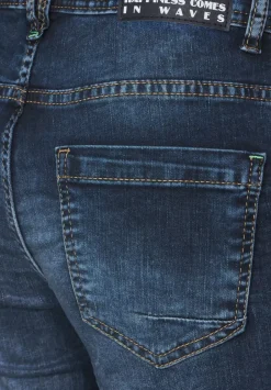 Loose Fit 3/4 Jeans