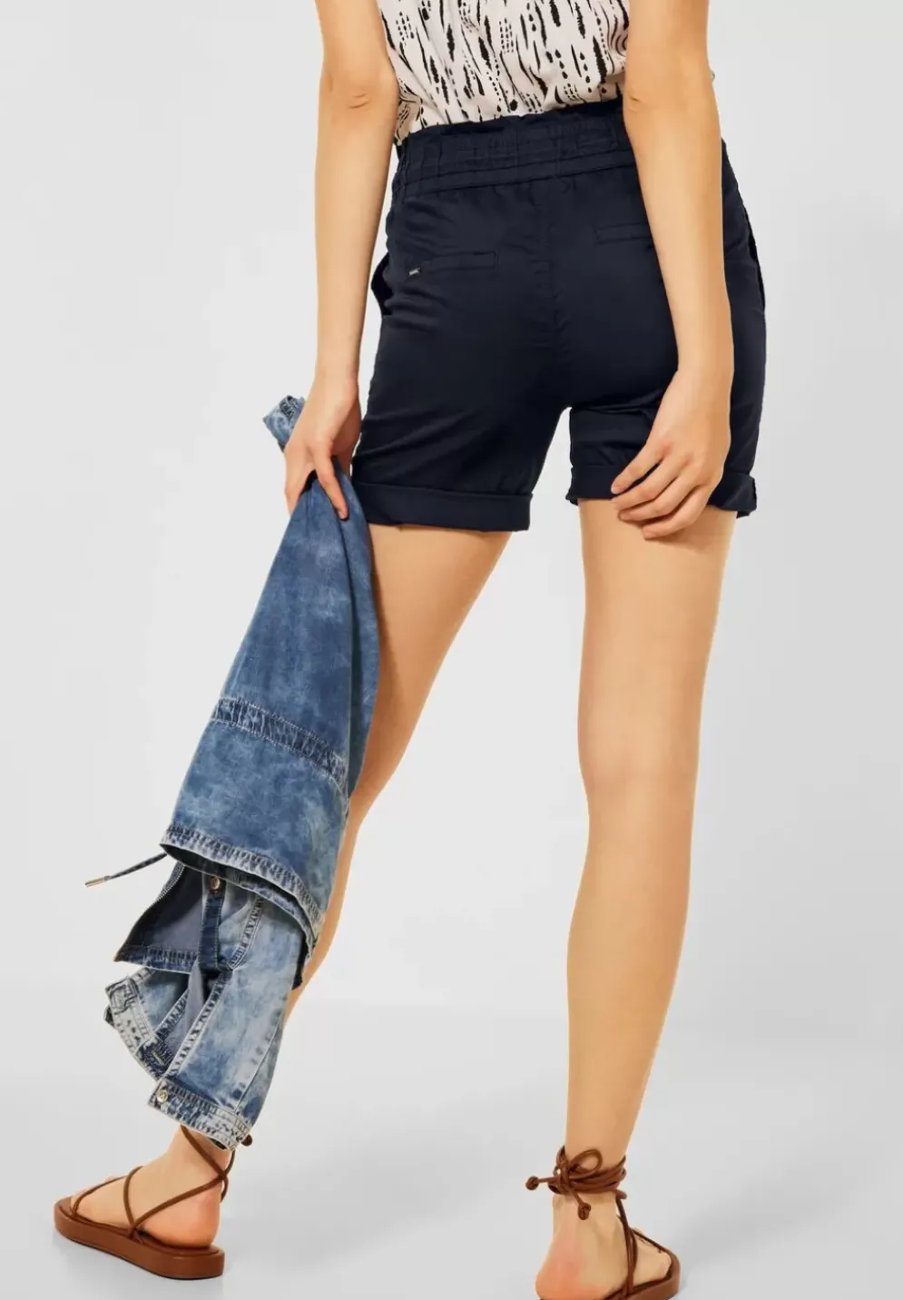 Loose Fit Bermuda