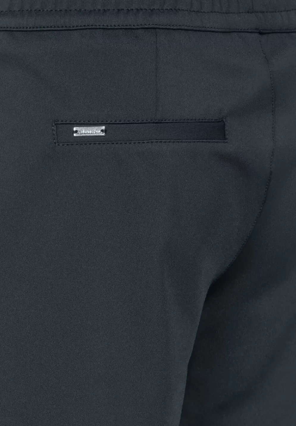 Loose Fit Bermuda