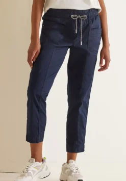 Loose Fit Hose