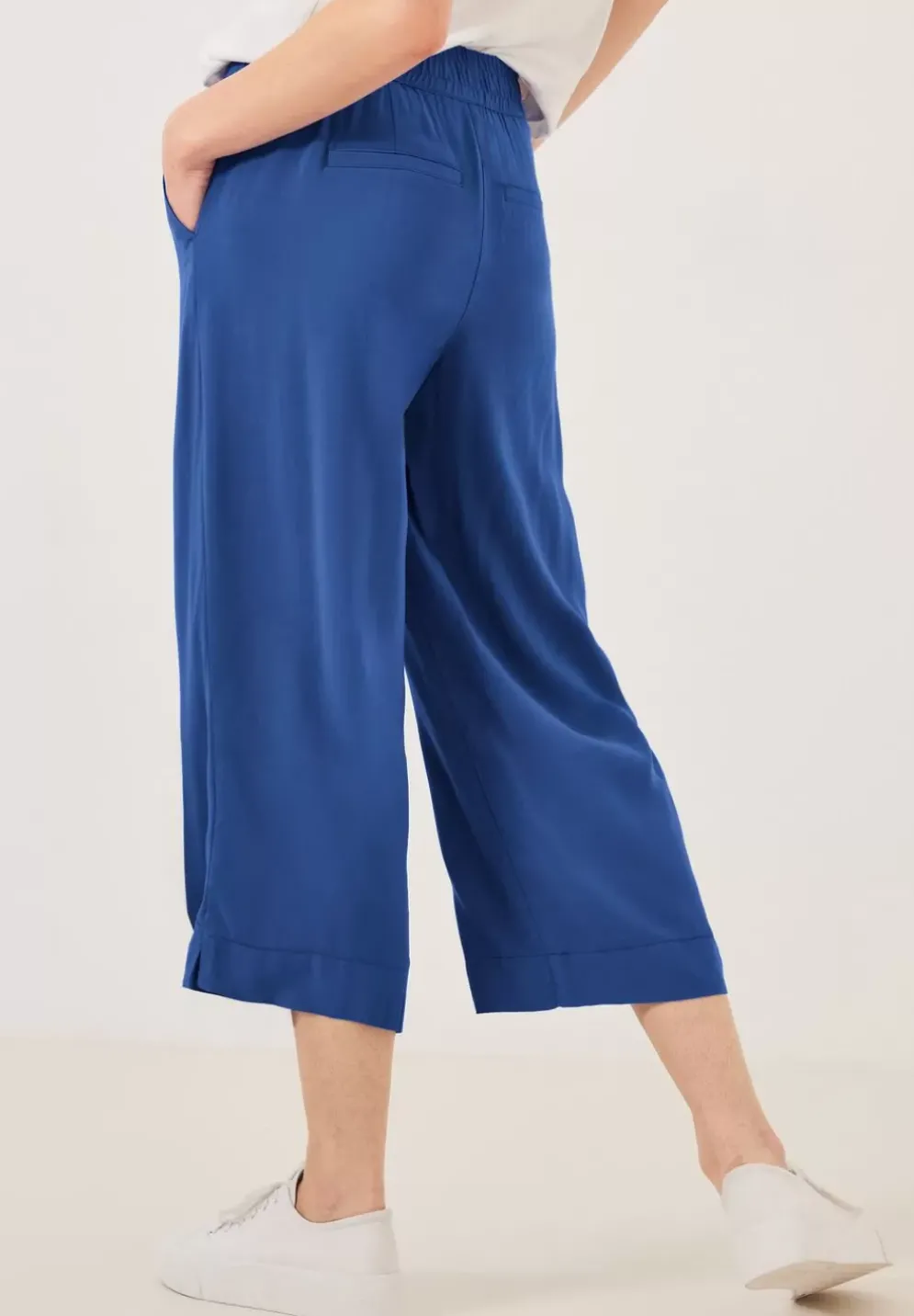 Loose Fit Hose