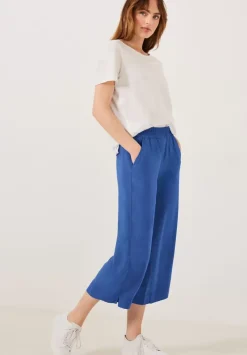 Loose Fit Hose