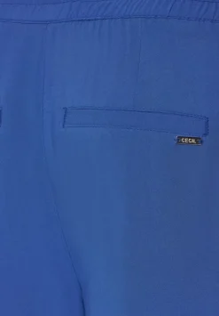 Loose Fit Hose