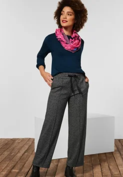 Loose Fit Hose