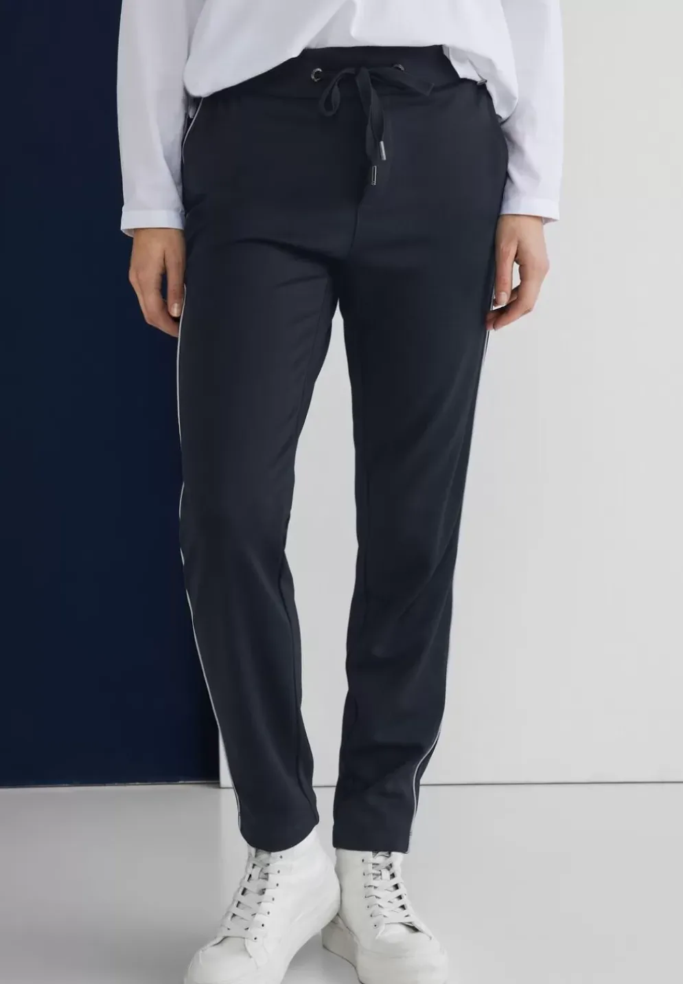 Loose Fit Hose