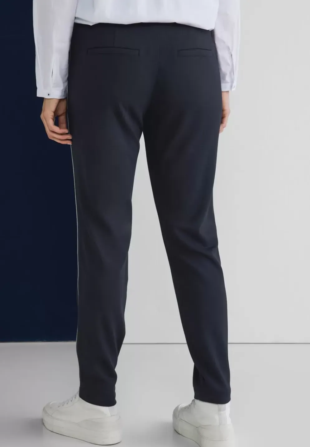 Loose Fit Hose