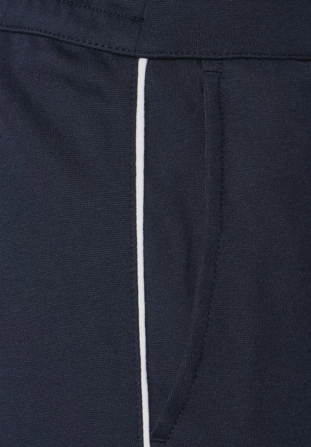 Loose Fit Hose