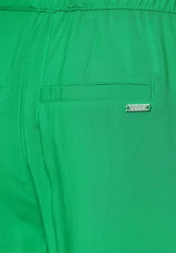 Loose Fit Hose