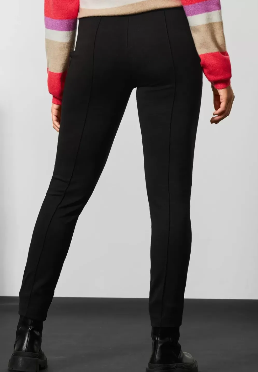 Loose Fit Hose