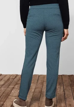 Loose Fit Hose