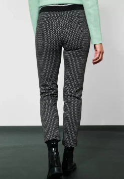 Loose Fit Hose