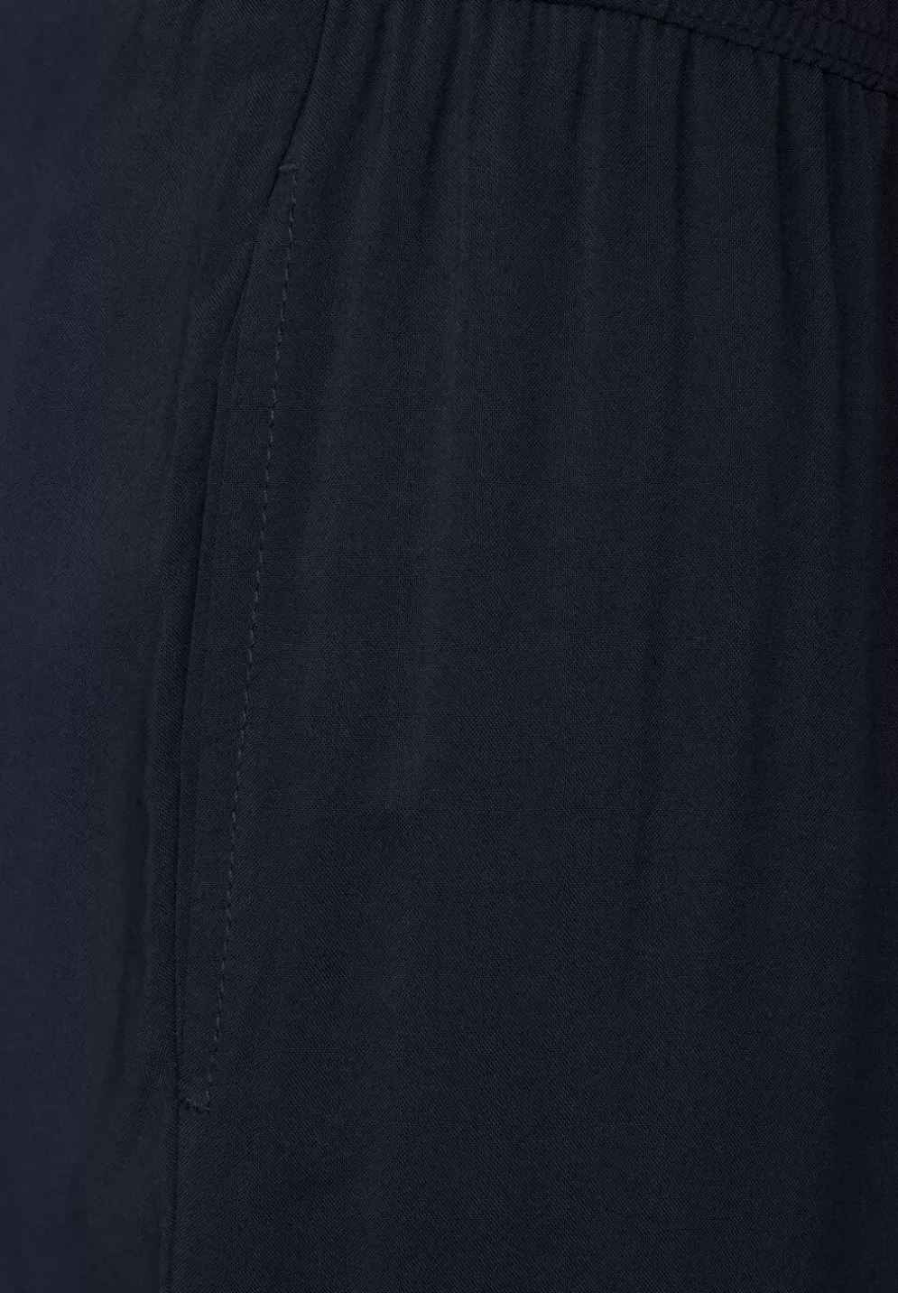 Loose Fit Hose