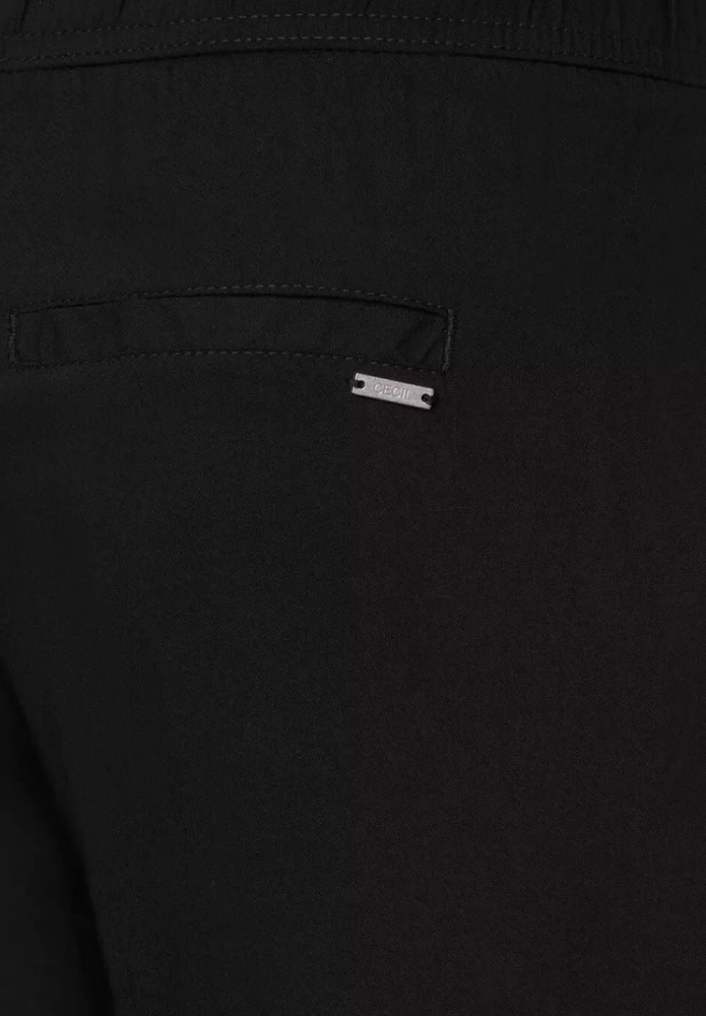 Loose Fit Hose