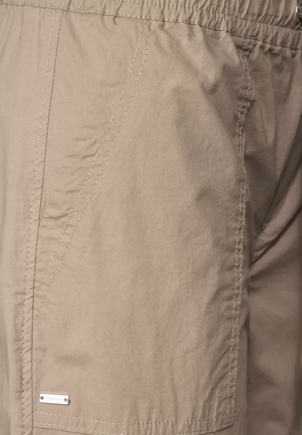 Loose Fit Hose