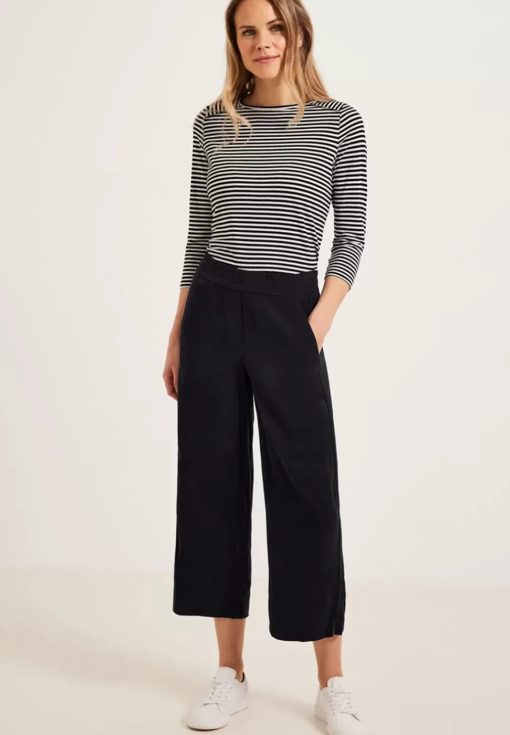 Loose Fit Hose