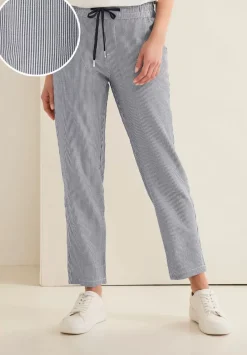 Loose Fit Hose In Seersucker