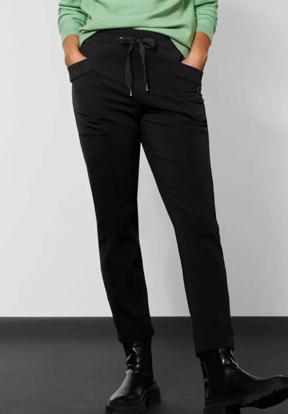 Loose Fit Hose In Unifarbe