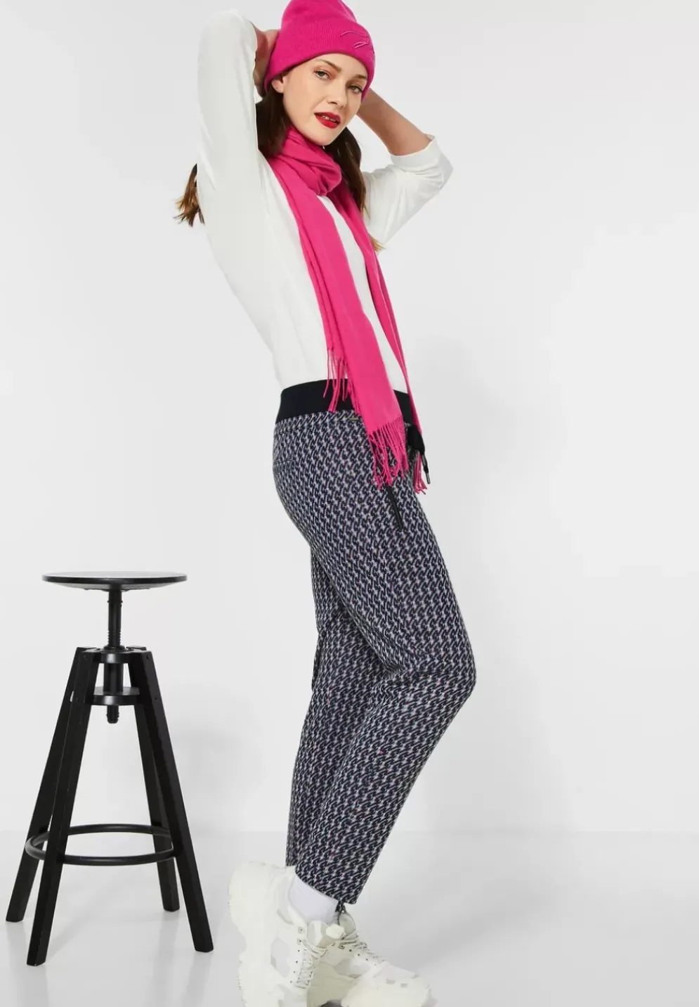 Loose Fit Hose Mit Muster