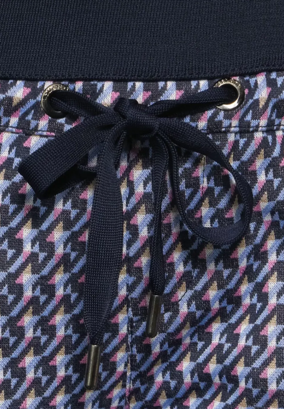 Loose Fit Hose Mit Muster