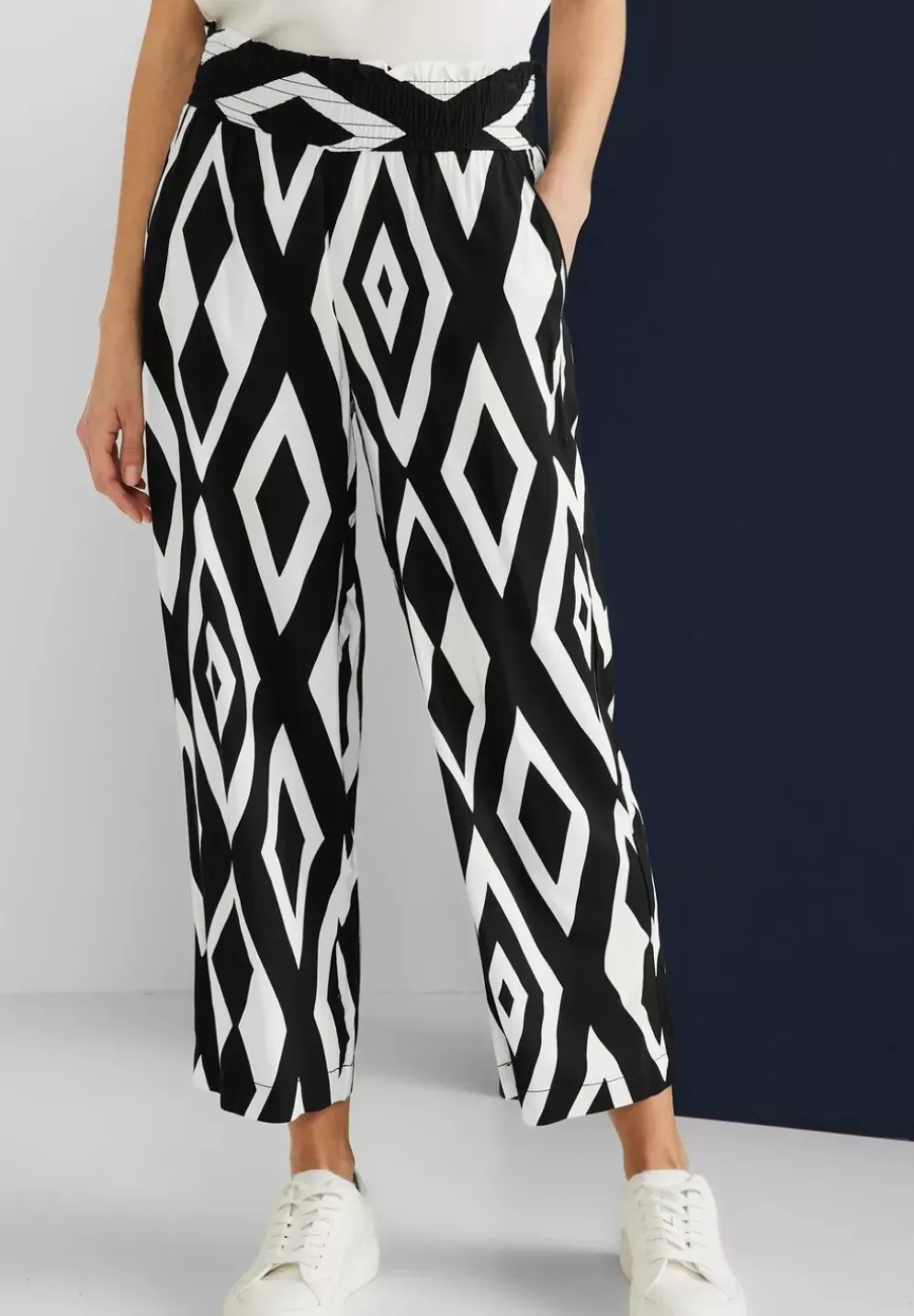Loose Fit Hose Mit Print