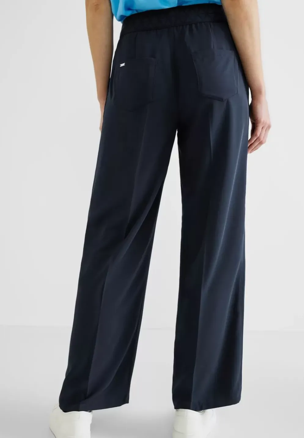 Loose Fit Hose Mit Stretch