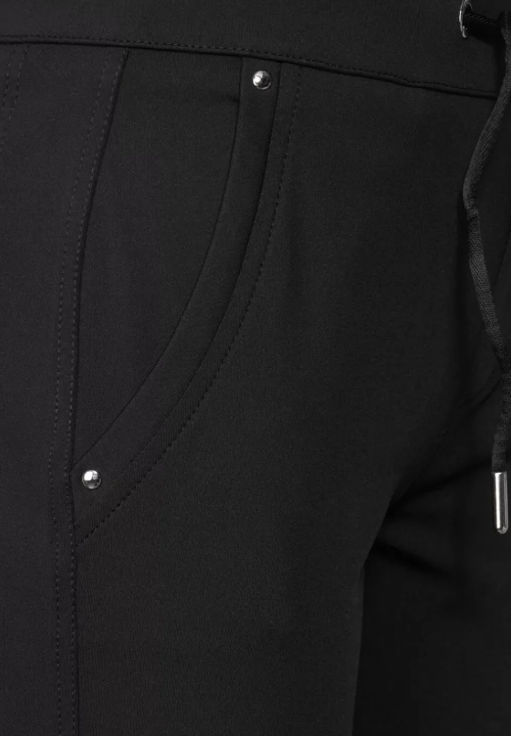 Loose Fit Hose Mit Stretch