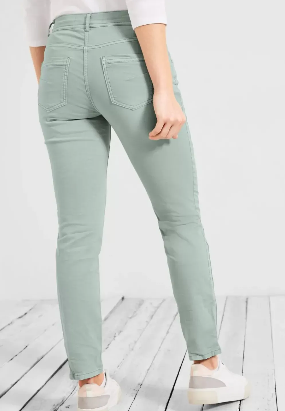 Loose Fit Hose Mit Stretch