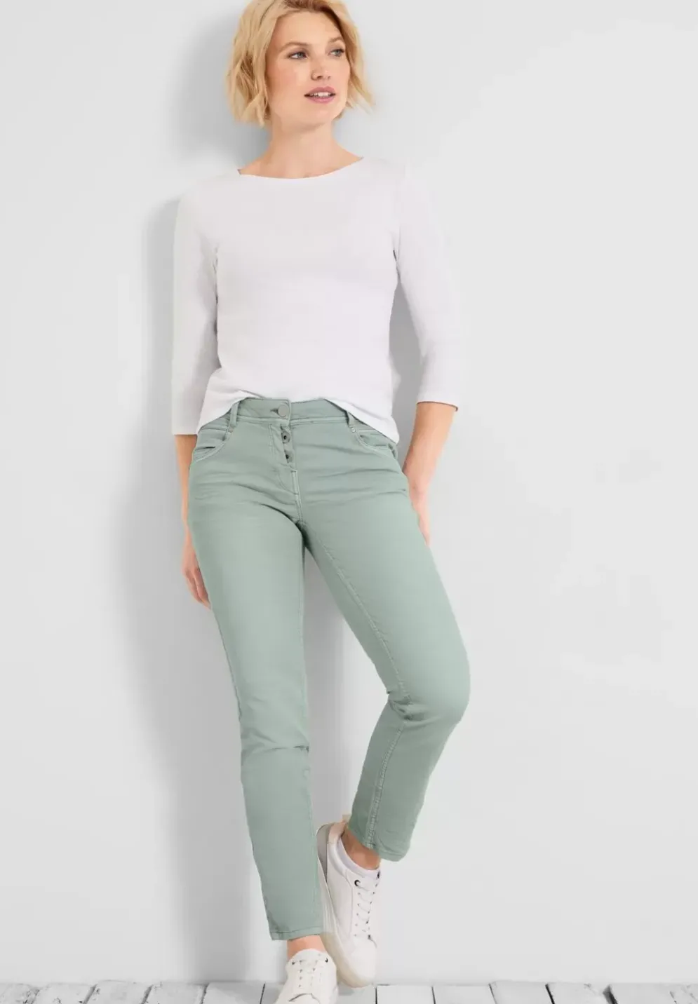 Loose Fit Hose Mit Stretch