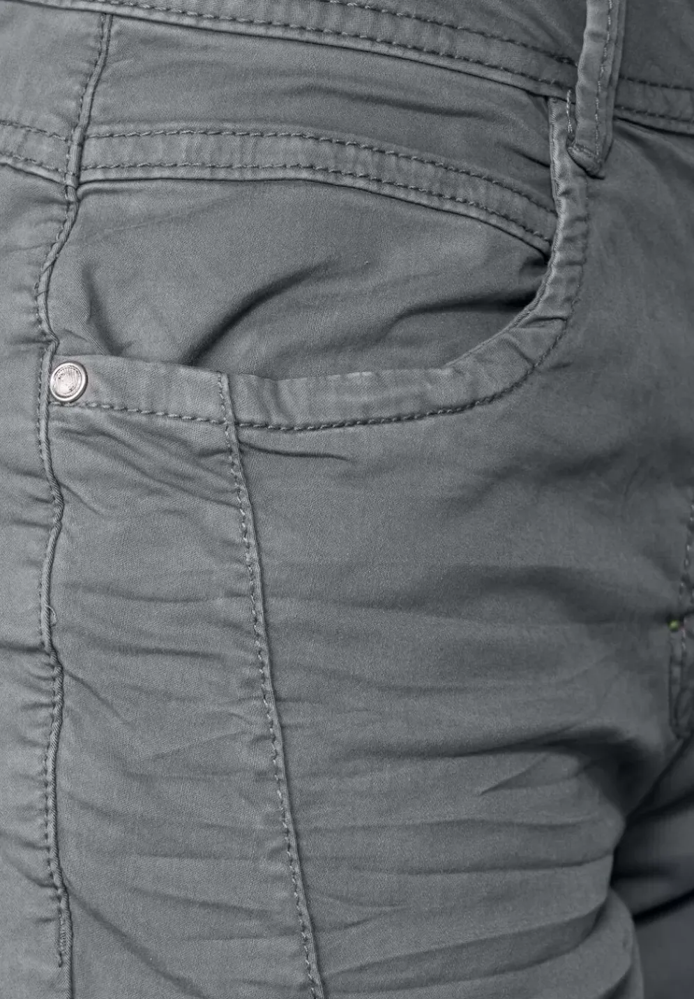 Loose Fit Hose Mit Stretch