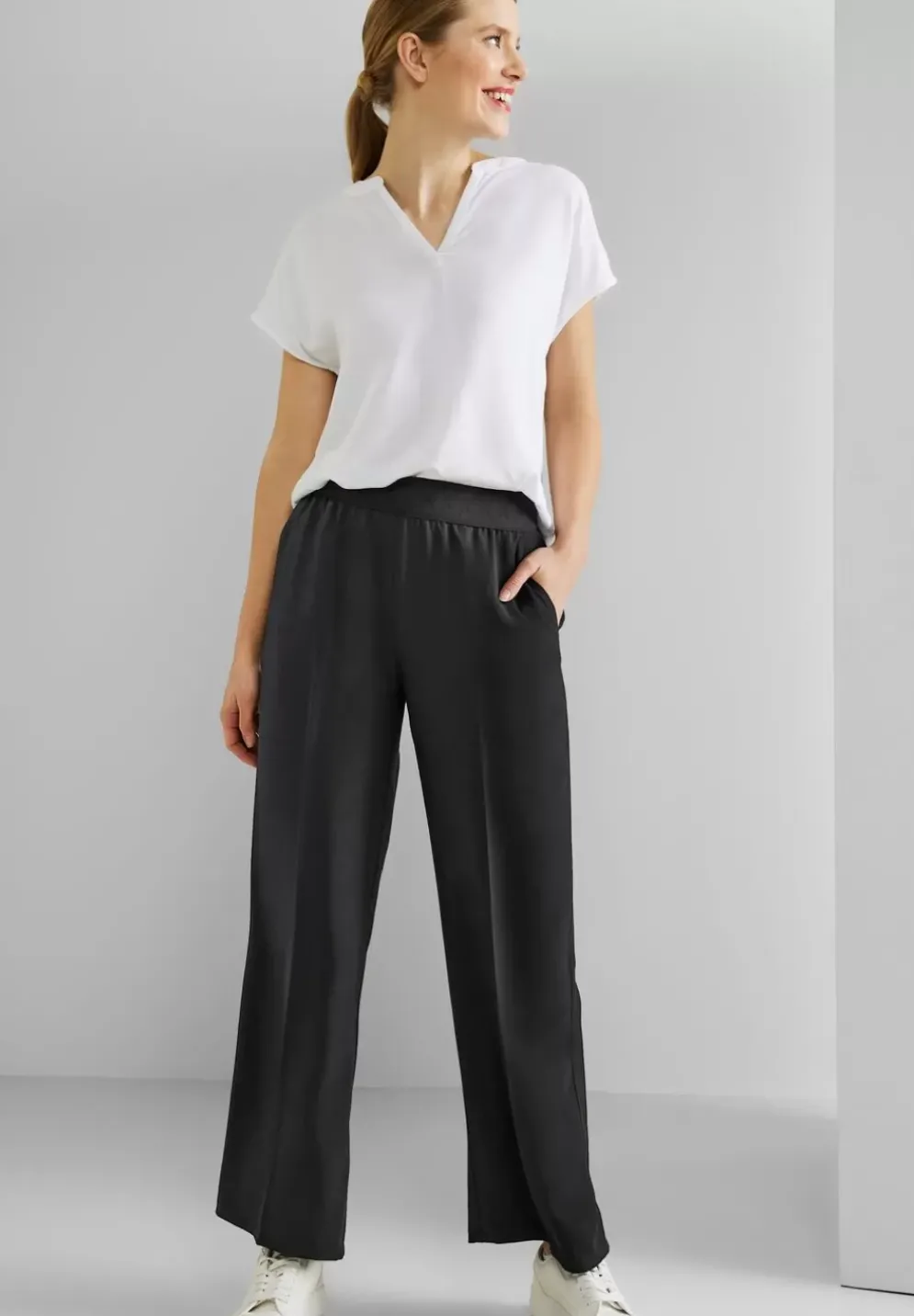 Loose Fit Hose Mit Stretch