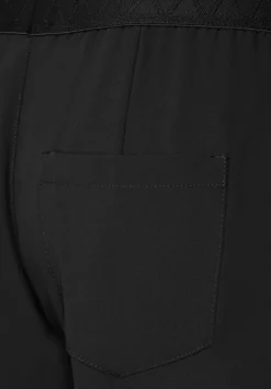 Loose Fit Hose Mit Stretch