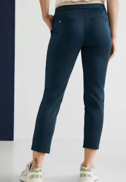 Loose Fit Hose Mit Stretch