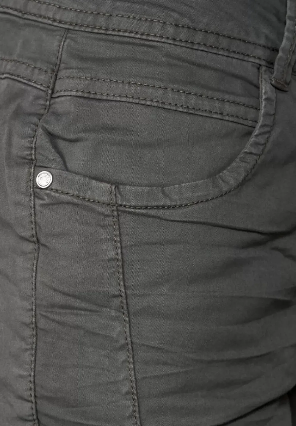 Loose Fit Hose Mit Stretch
