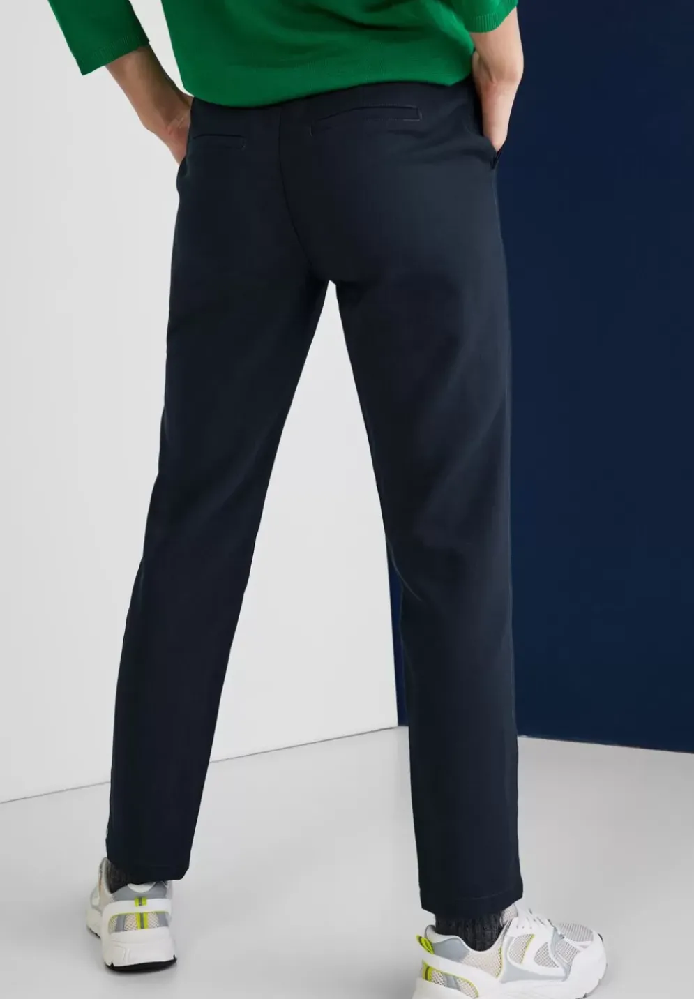 Loose Fit Hose Mit Stretch