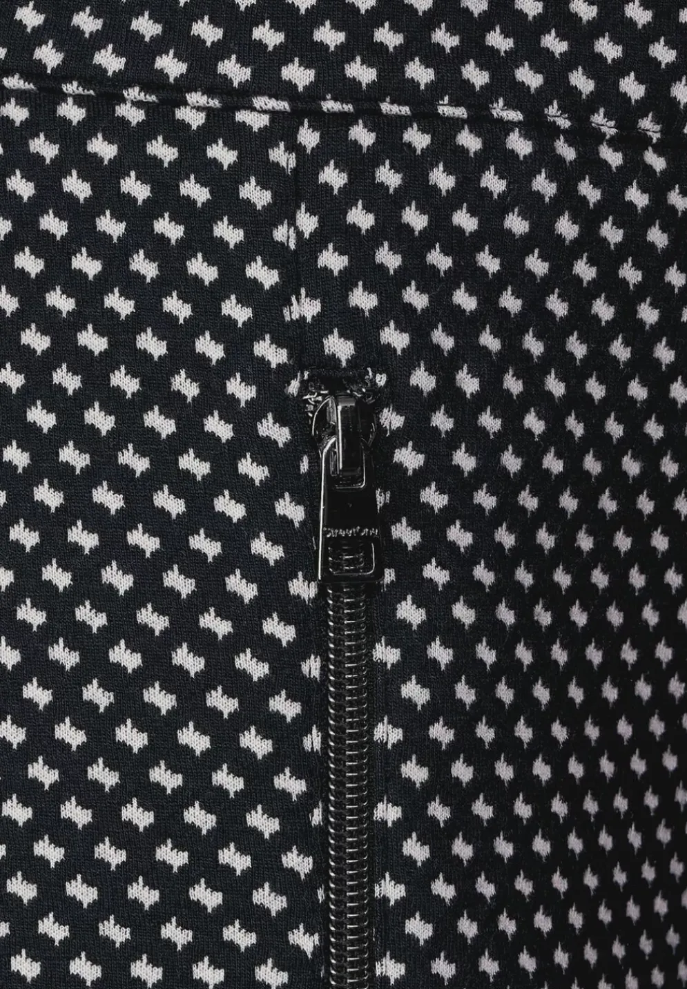 Loose Fit Jacquard Hose