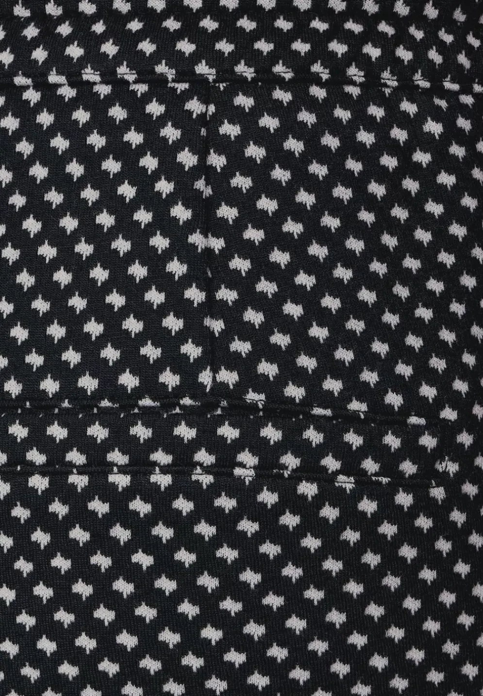 Loose Fit Jacquard Hose