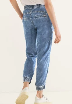 Loose Fit Jeans