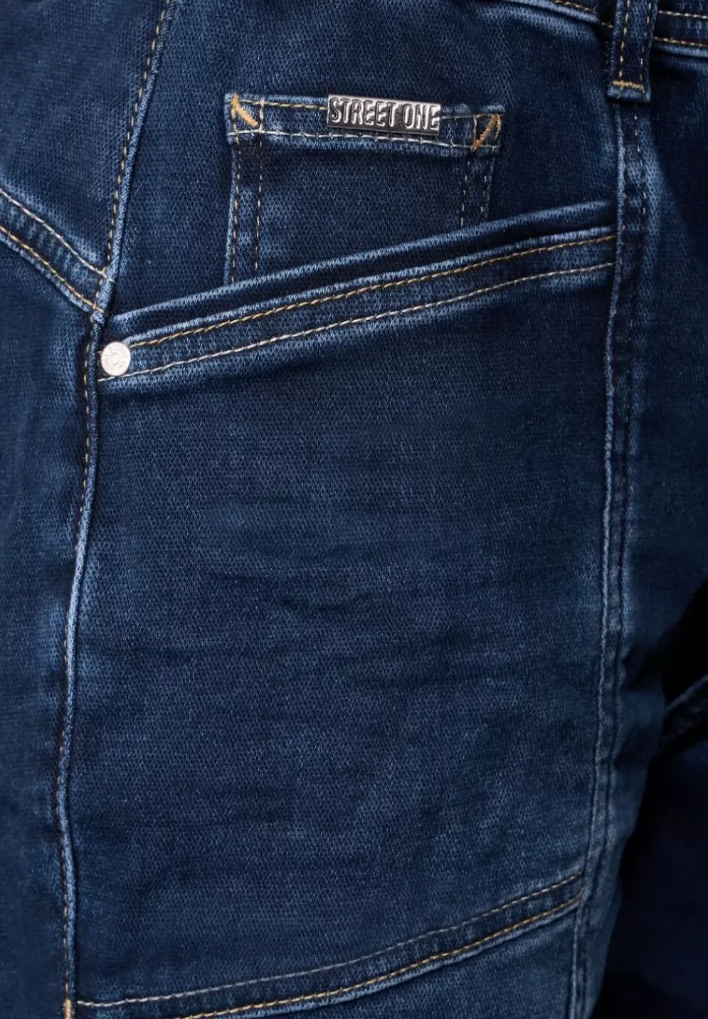Loose Fit Jeans
