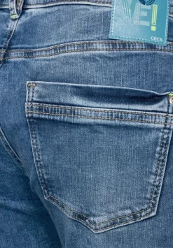 Loose Fit Jeans