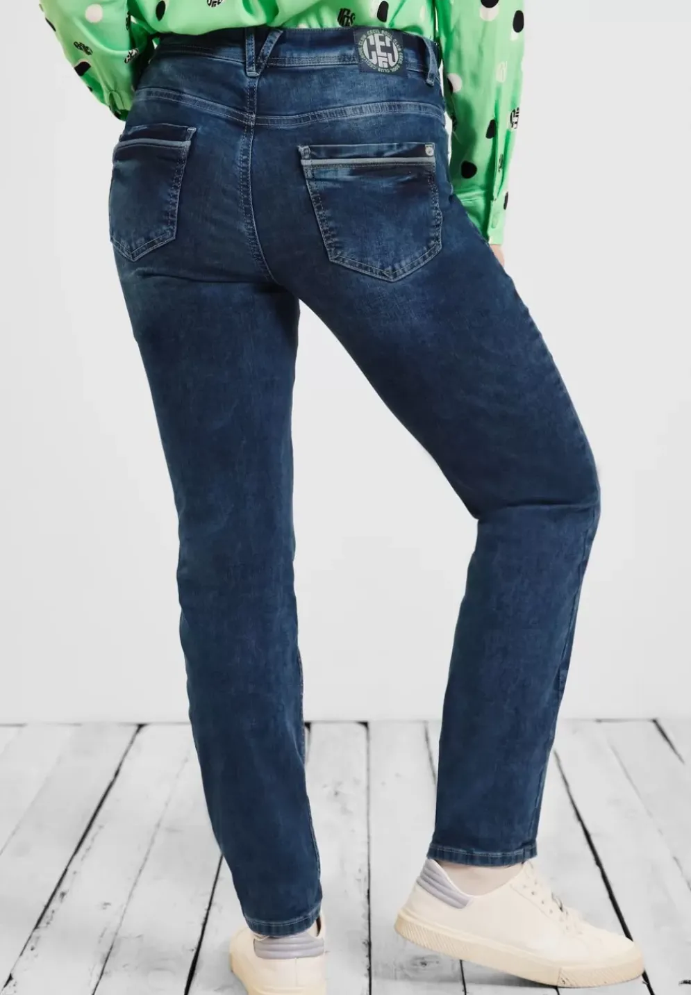 Loose Fit Jeans