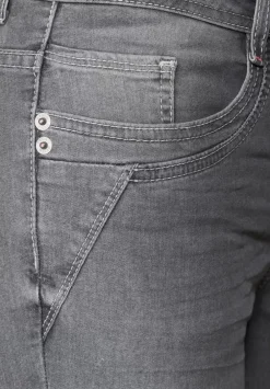 Loose Fit Jeans
