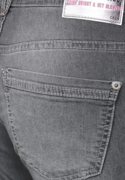 Loose Fit Jeans