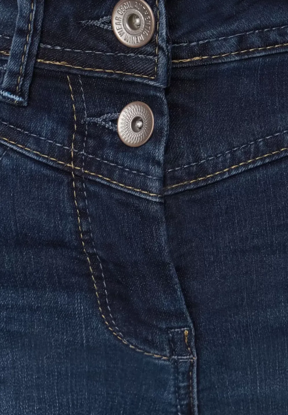 Loose Fit Jeans