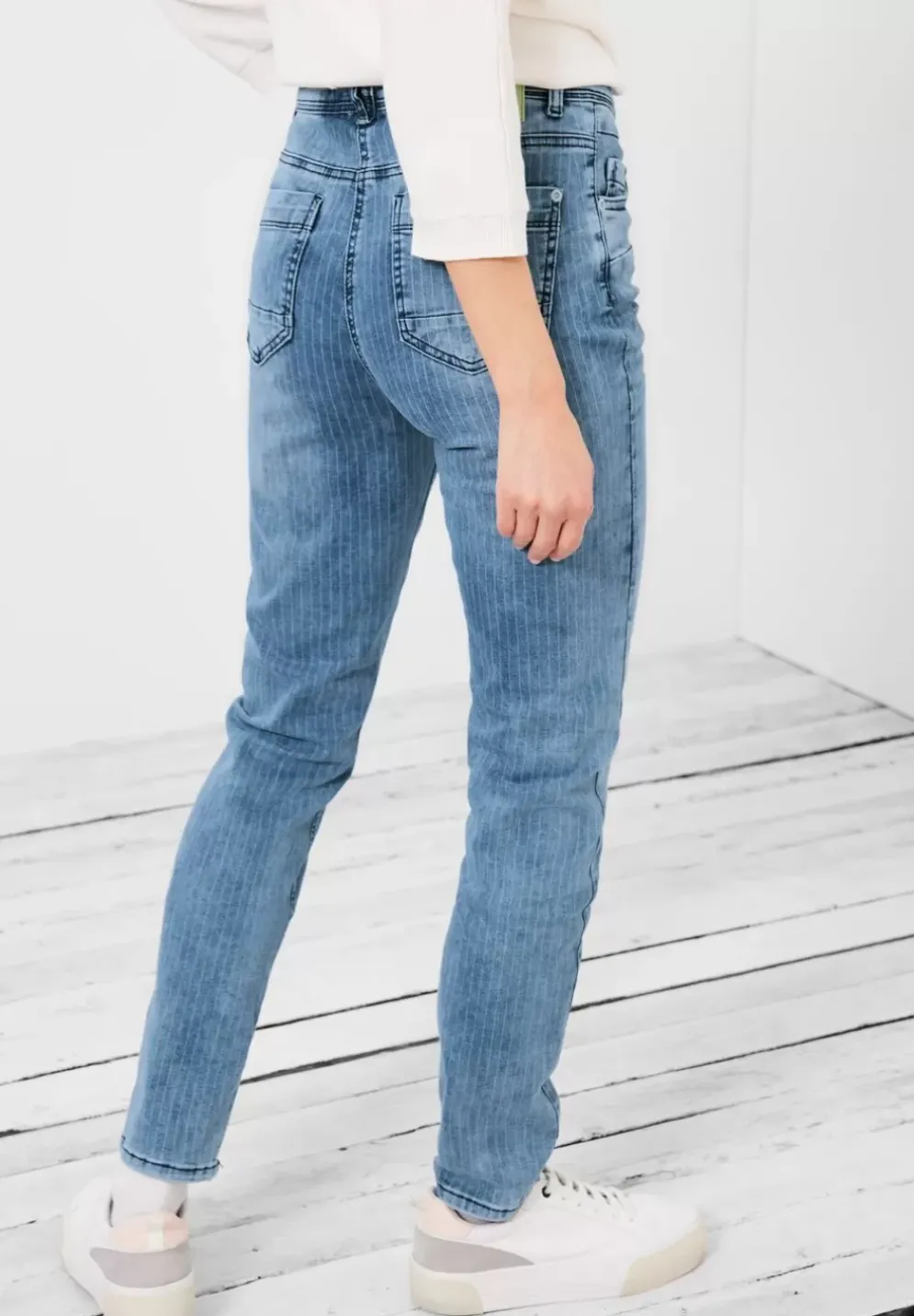 Loose Fit Jeans