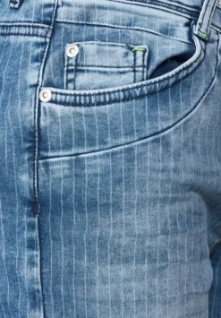 Loose Fit Jeans