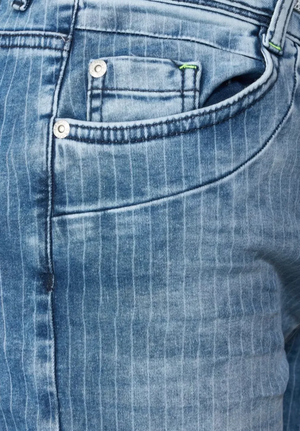 Loose Fit Jeans